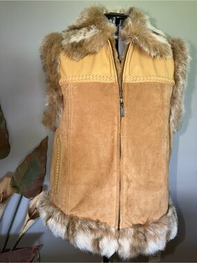 Cripple Creek Women's Camel Suede with Faux Fur Trim Vest